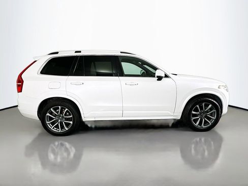 Used 2019 Volvo XC90 T6 Momentum image 8