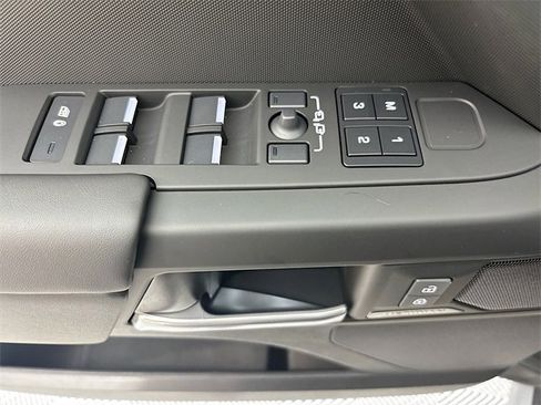New 2026 Land Rover Defender 110 S image 19