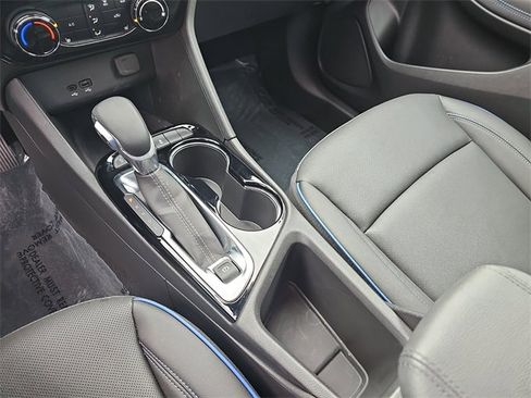 Certified 2025 Buick Encore GX Sport Touring w/ Comfort Package image 21