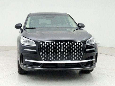 Used 2025 Lincoln Corsair Reserve AWD/4WD image 2