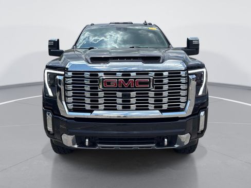 Used 2025 GMC Sierra 2500 Denali w/ LPO, GMC Protection Package AWD/4WD image 2