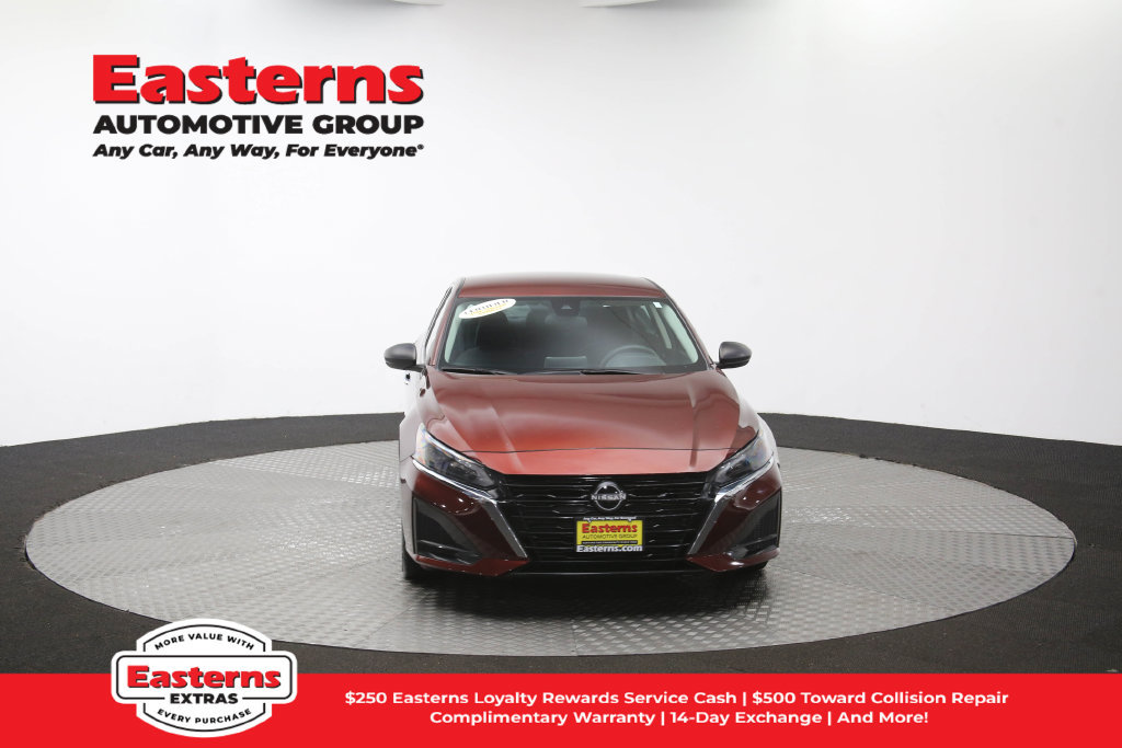 Used 2024 Nissan Altima 2.5 SV FWD image 55