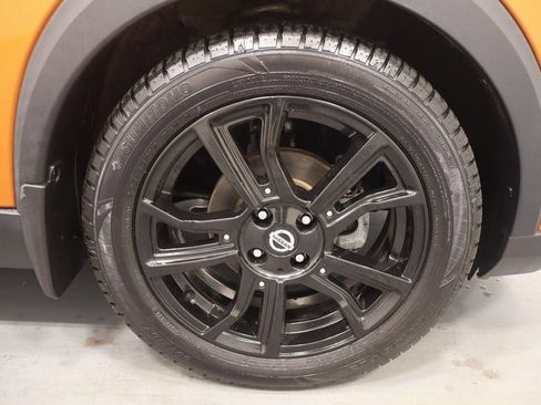 Used 2020 Nissan Kicks SR w/ SR Premium Package image 27