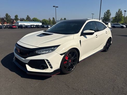 Used 2019 Honda Civic Type R image 3