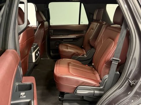 Used 2024 Ford Expedition Limited AWD/4WD image 33
