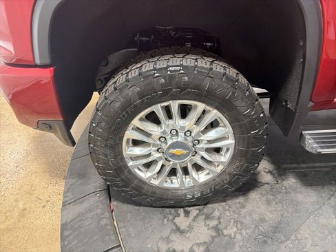 Certified 2021 Chevrolet Silverado 3500 High Country w/ Z71 Off-Road Package image 41