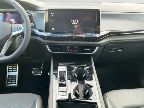 New 2026 Volkswagen Atlas Cross Sport SEL Premium R-Line image 11