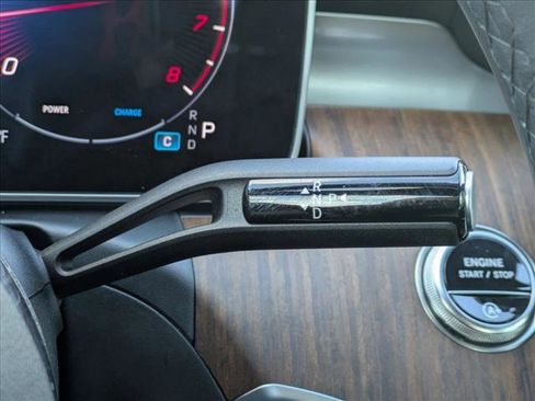 Used 2025 Mercedes-Benz C 300 4MATIC Sedan image 12