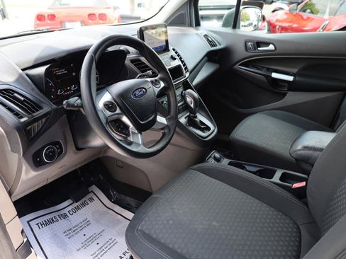 Used 2022 Ford Transit Connect XLT FWD image 7