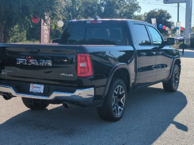 Used 2025 RAM 1500 Laramie AWD/4WD image 3