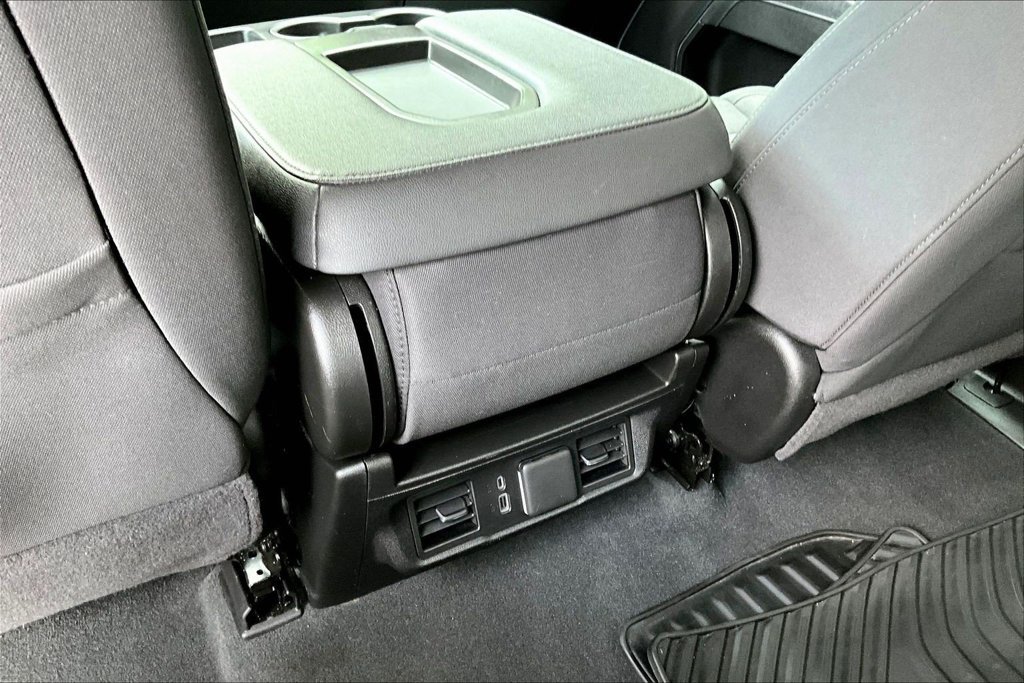Used 2026 Chevrolet Silverado 1500 LT AWD/4WD image 13