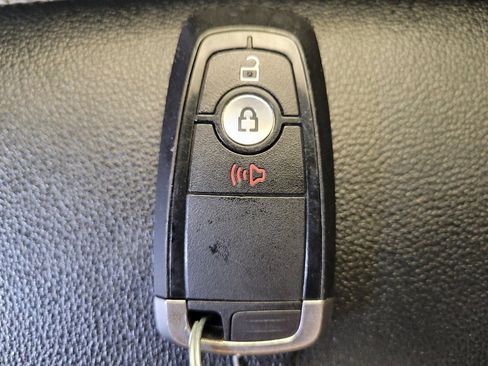 Used 2020 Ford EcoSport Titanium AWD/4WD image 32