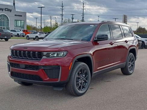 New 2026 Jeep Grand Cherokee L 4WD image 2