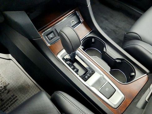 Used 2025 Subaru Ascent Touring image 17