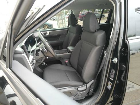 Used 2024 Hyundai Santa Fe SE FWD image 14