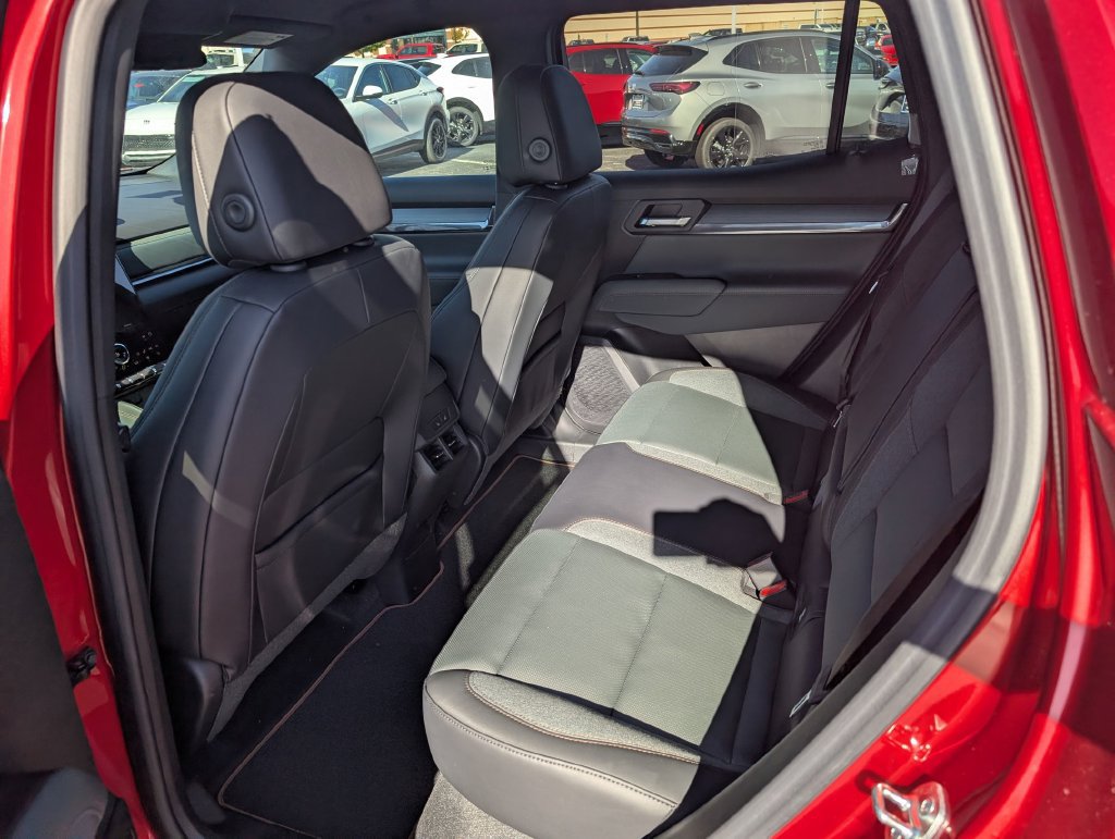 New 2027 GMC Terrain AT4 w/ Convenience Package III AWD/4WD image 9