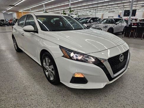 Used 2022 Nissan Altima 2.5 S FWD image 4