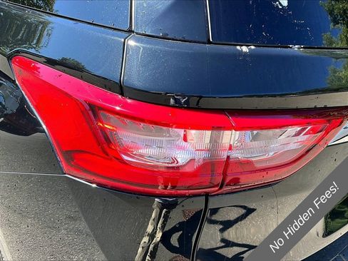 Used 2019 Chevrolet Traverse LS FWD image 26