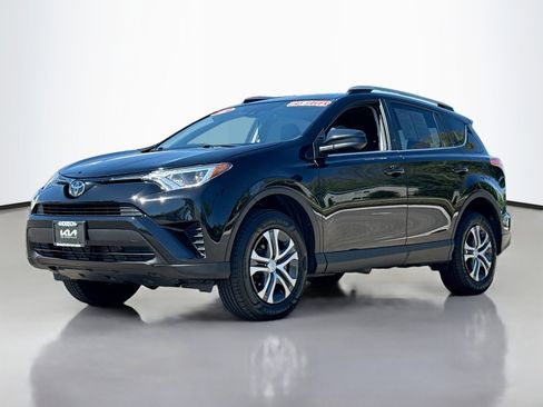 Used 2018 Toyota RAV4 LE w/ All Weather Liner Package AWD/4WD image 13
