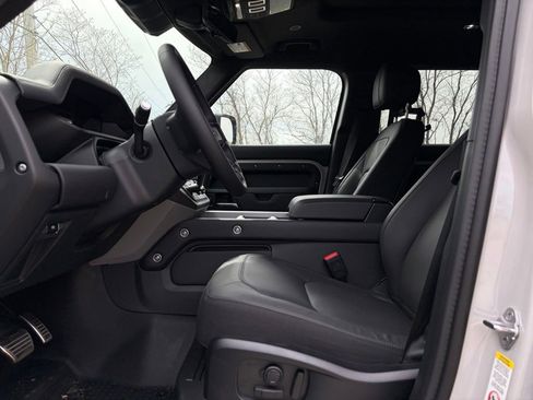 New 2026 Land Rover Defender 110 X AWD/4WD image 11