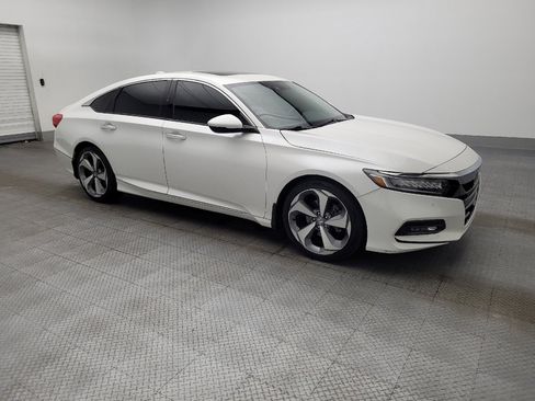 Used 2019 Honda Accord Touring image 11