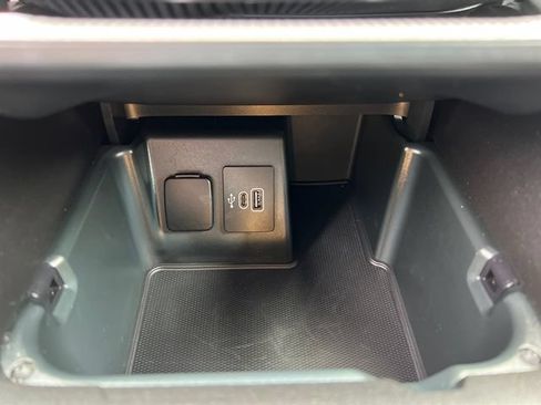 Certified 2025 Ford Explorer ST-Line AWD/4WD image 21