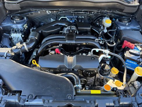 Used 2017 Subaru Forester 2.5i Premium w/ All-Weather Package image 6