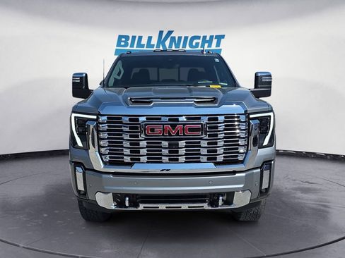 Used 2026 GMC Sierra 2500 Denali w/ Technology Package AWD/4WD image 8