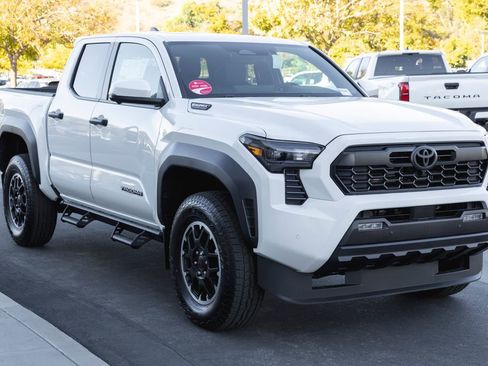 New 2026 Toyota Tacoma TRD Off-Road AWD/4WD image 3