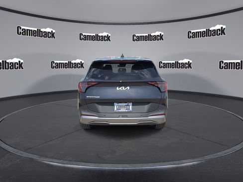 Used 2026 Kia Sportage EX FWD image 7