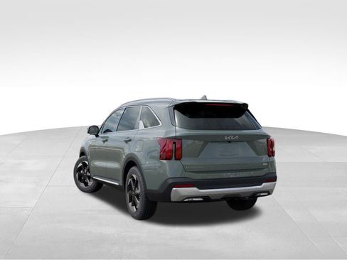 Used 2025 Kia Sorento EX w/ EX Panoramic Sunroof Package image 4