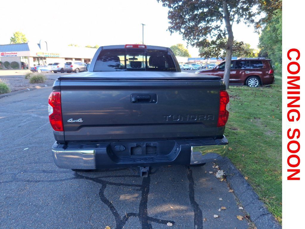 Used 2016 Toyota Tundra SR5 AWD/4WD image 7