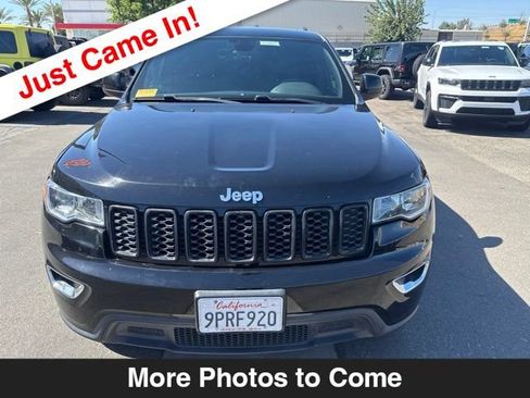 Used 2017 Jeep Grand Cherokee Laredo w/ Quick Order Package 2BE RWD image 9
