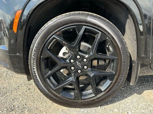 Used 2025 Chevrolet Traverse RS w/ LPO, Floor Liner Package image 15