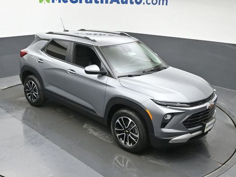 New 2026 Chevrolet TrailBlazer LT w/ Convenience Package image 3