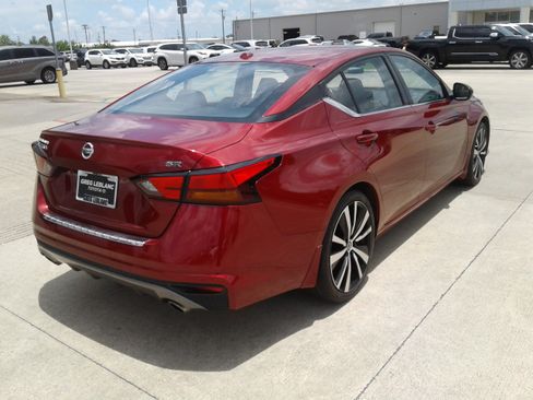Used 2021 Nissan Altima 2.5 SR image 7