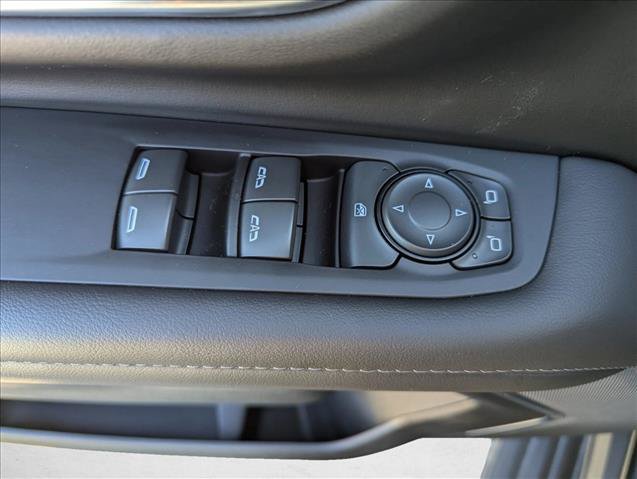 Used 2022 GMC Yukon XL SLE AWD/4WD image 10