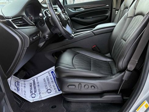 Used 2024 Buick Enclave Avenir w/ Avenir Technology Package image 7