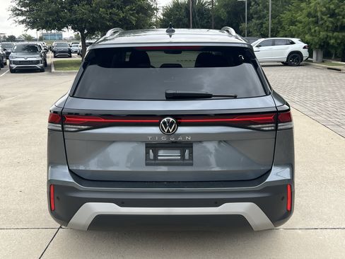 Certified 2026 Volkswagen Tiguan S FWD image 8