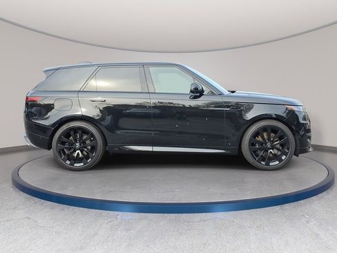 New 2025 Land Rover Range Rover Sport Dynamic SE AWD/4WD image 4