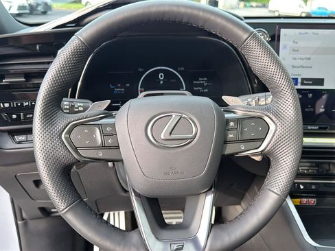 Certified 2026 Lexus TX 500h AWD w/ Technology Package image 21