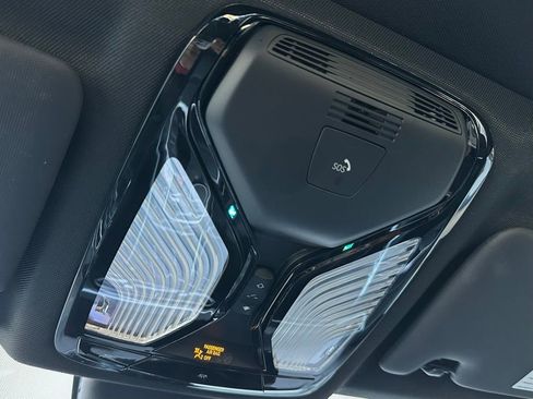 Used 2023 BMW 330i Sedan w/ Driving Assistance Package image 47