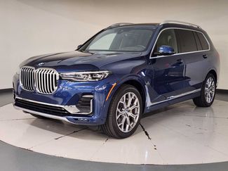 Used 2022 BMW X7 xDrive40i w/ Premium Package AWD/4WD video 1