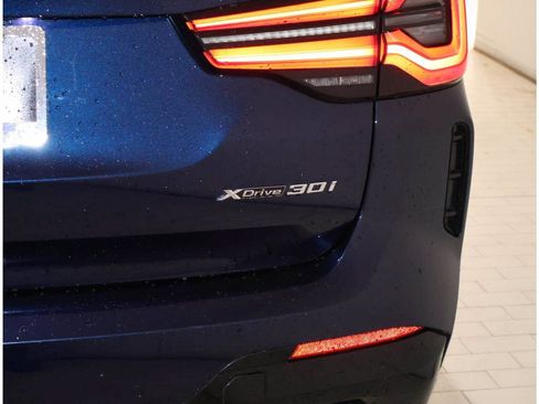 Certified 2024 BMW X3 xDrive30i w/ Premium Package AWD/4WD image 7