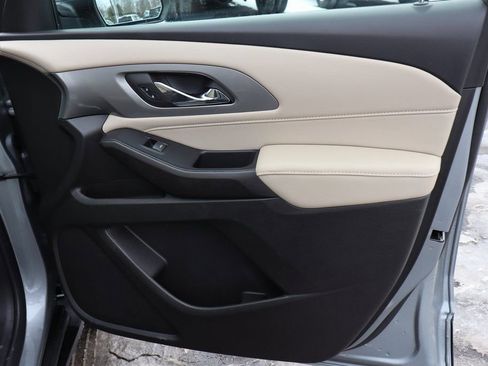 Used 2024 Chevrolet Traverse LS w/ Safety Package image 28