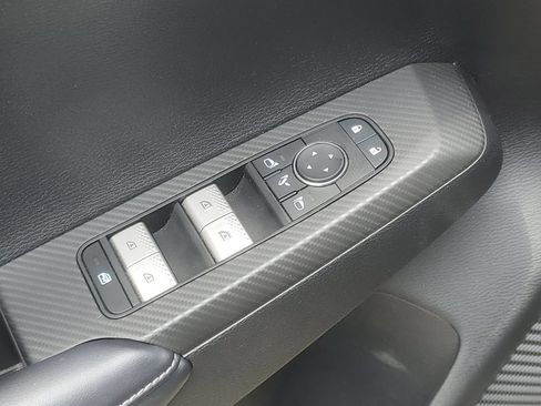 Used 2024 Mitsubishi Outlander SE Black Edition AWD/4WD image 14