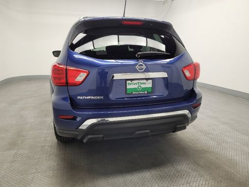 Used 2018 Nissan Pathfinder S image 6