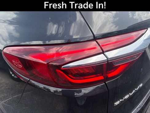 Used 2020 Buick Enclave Essence w/ Sport Touring Edition FWD image 8