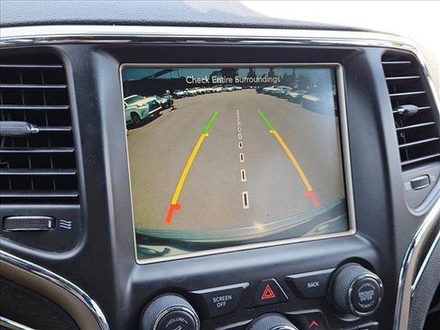 Used 2015 Jeep Grand Cherokee Limited RWD image 15