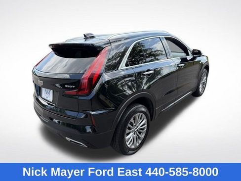 Used 2025 Cadillac XT4 Premium Luxury AWD/4WD image 8